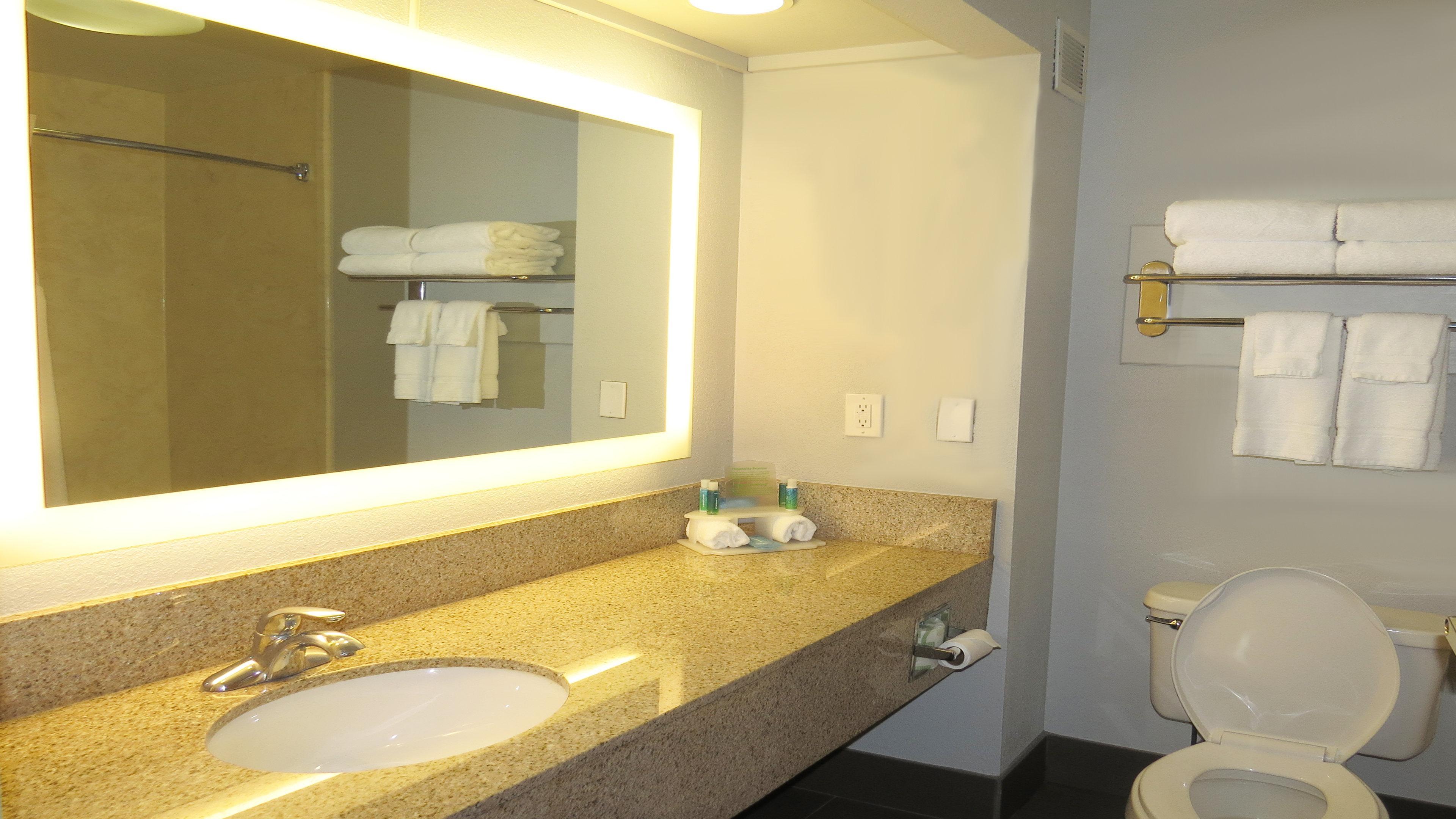 Holiday Inn Express & Suites - Oxford By Ihg Екстериор снимка